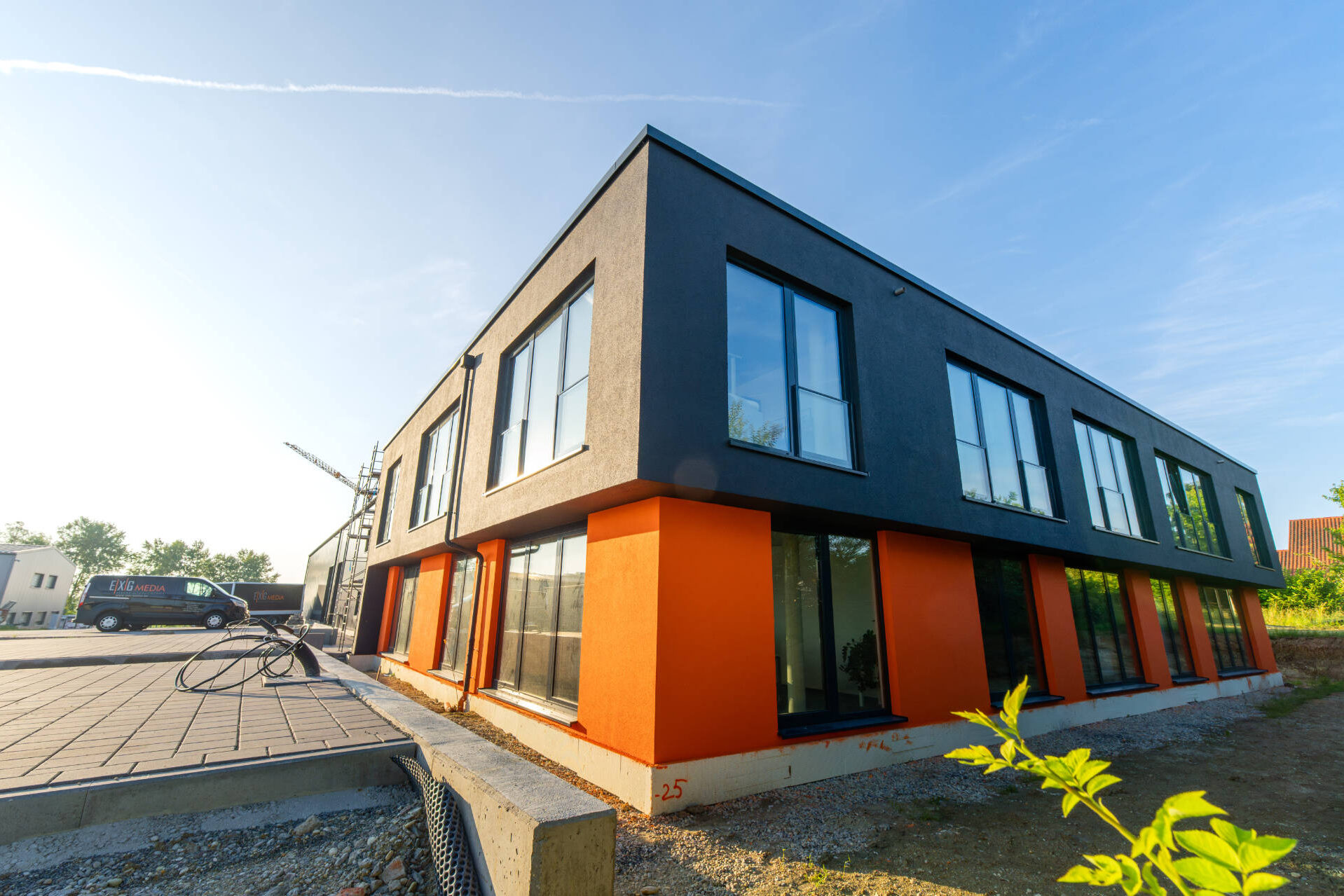 Seitenansicht des Bürogebäudes